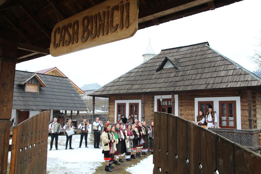 Casa Bunicii Din Bucovina Villa Vama  Buitenkant foto